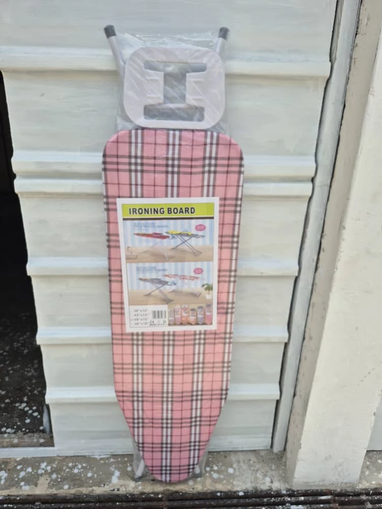 Tabla de Planchar con Soporte para Plancha's foto | CASAVIVA |  BizneCubano